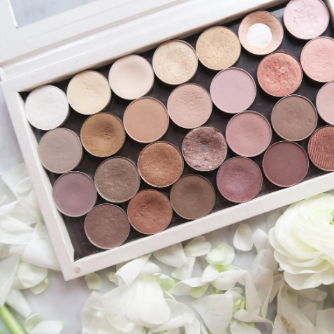 Create your dream palette with our pan cosmetics!